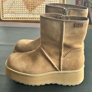 UGG Brown Interior Label Made in Vietnam